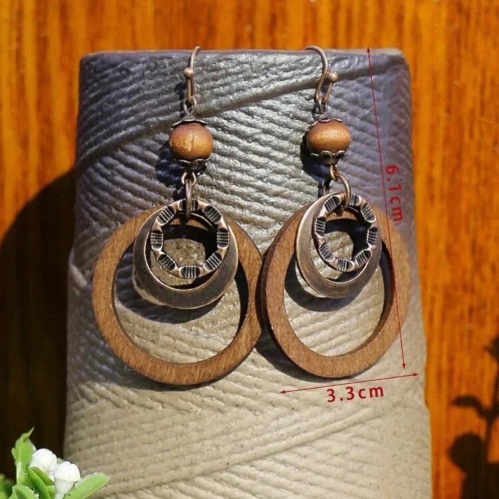 LAST PAIR: Women’s round ring stylish drop dangle earrings - Picture 3 of 4